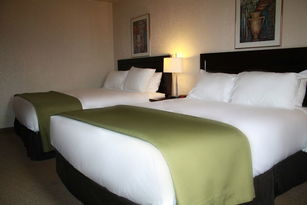Homestay Express Airdrie Luaran gambar
